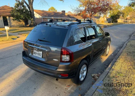 2016 Jeep Compass Latitude из США, поврежденный, VIN 1C4NJCEA9GD734175